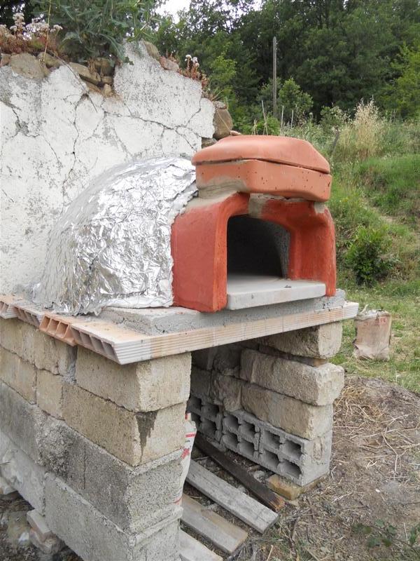 pizzaoven in aanbouw